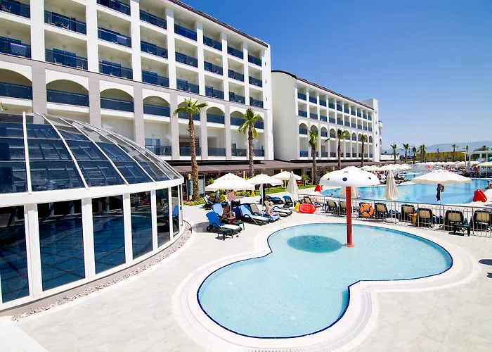 Port River & SpaSpa Hotel